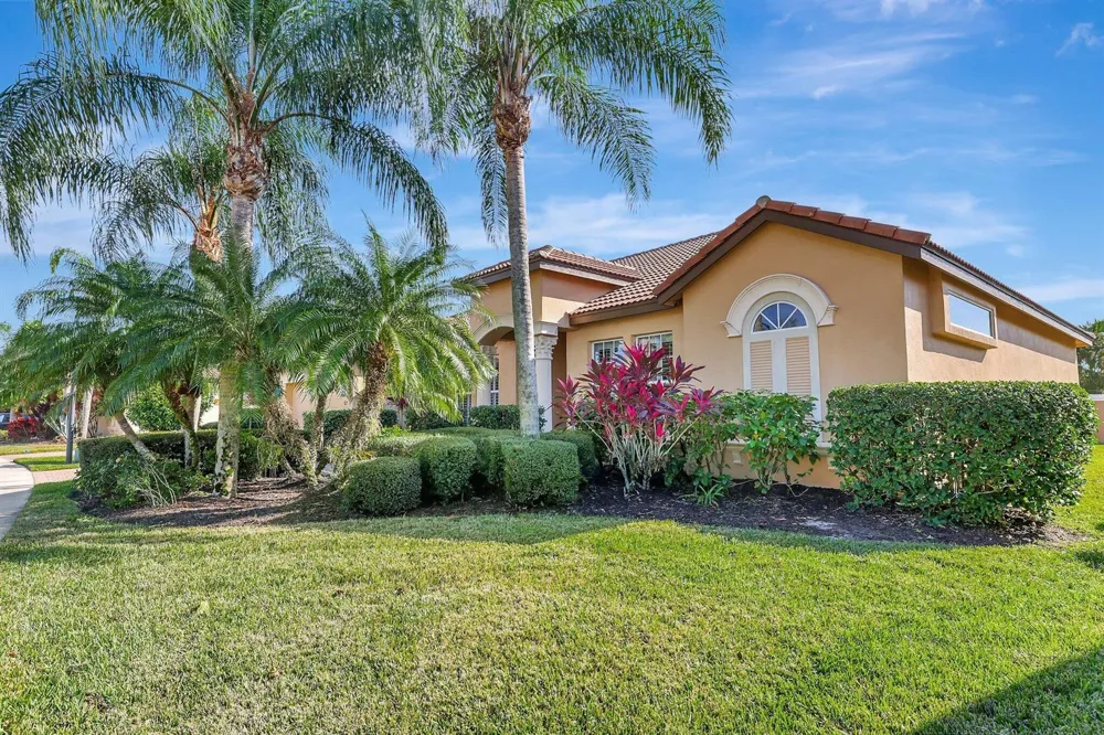 827 SW GRAND RESERVES BOULEVARD Port St. Lucie, FL 34986