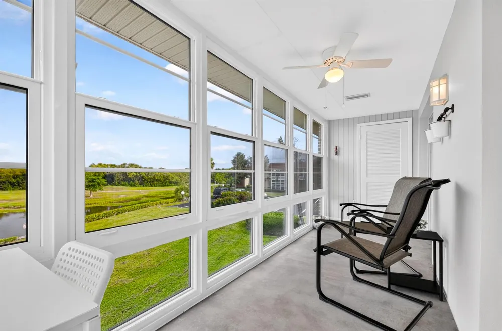 72 Royal Oak Court #202 Vero Beach, FL 32962