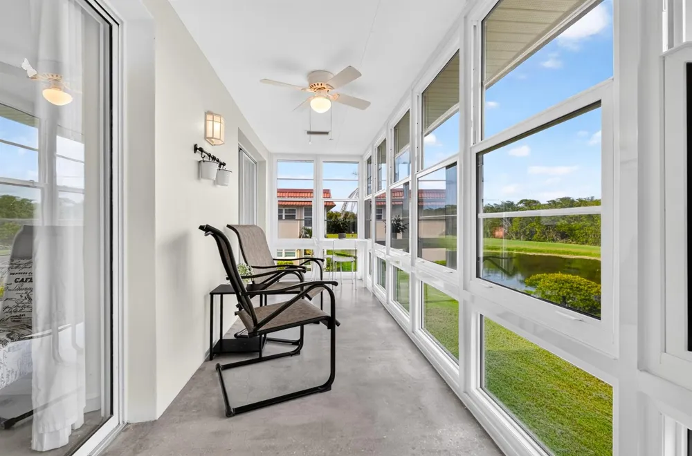 72 Royal Oak Court #202 Vero Beach, FL 32962