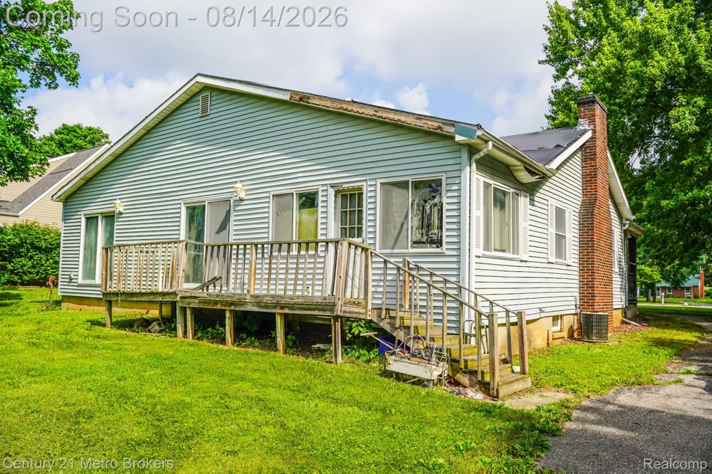 8294 Davison Road Davison Township, MI 48423