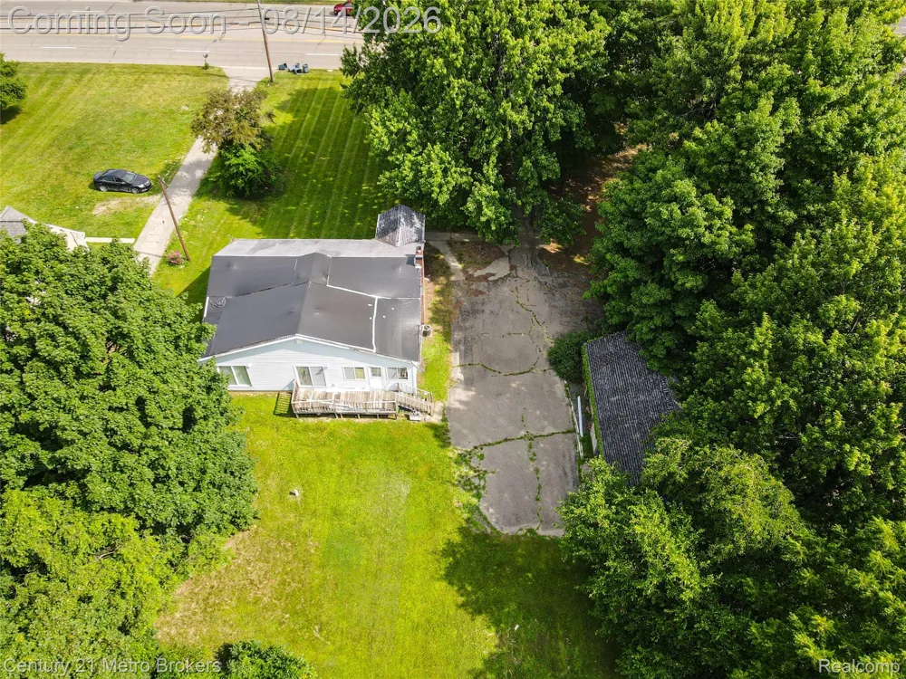 8294 Davison Road Davison Township, MI 48423