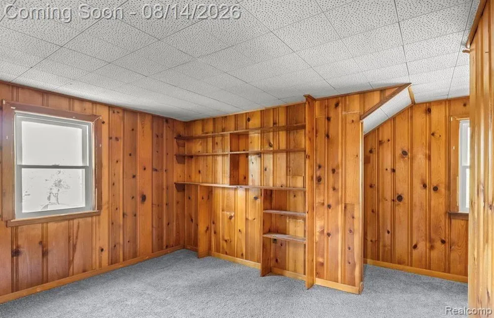 6644 Vernon Street Dearborn Heights City, MI 48127