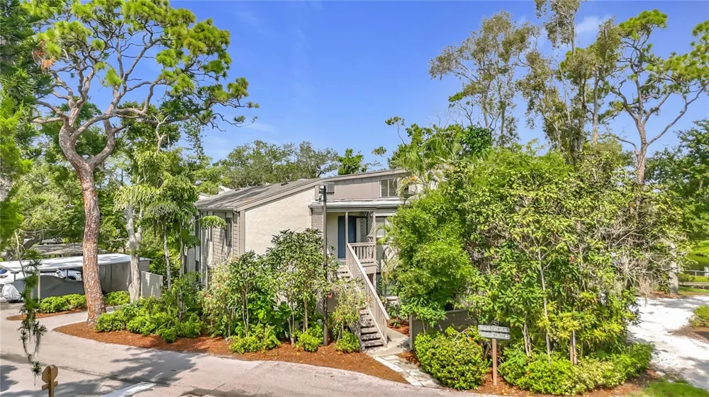 1601 PELICAN POINT DRIVE #215 Sarasota, FL 34231