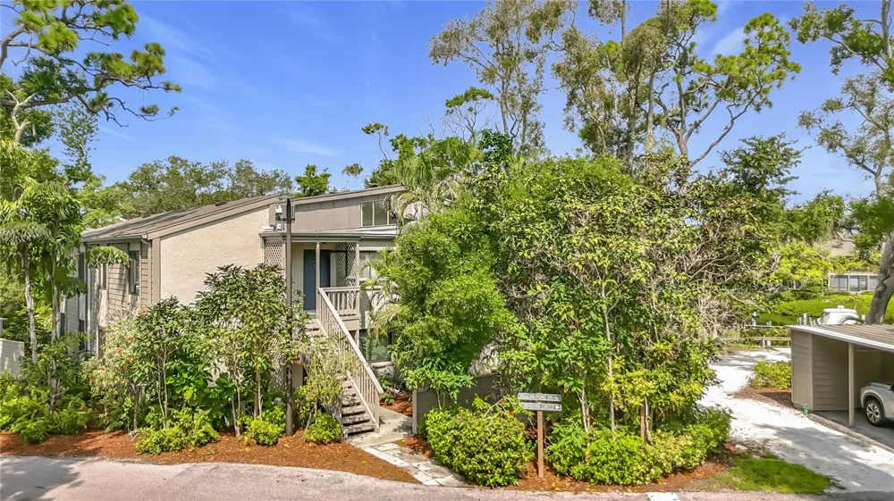 1601 PELICAN POINT DRIVE #215 Sarasota, FL 34231