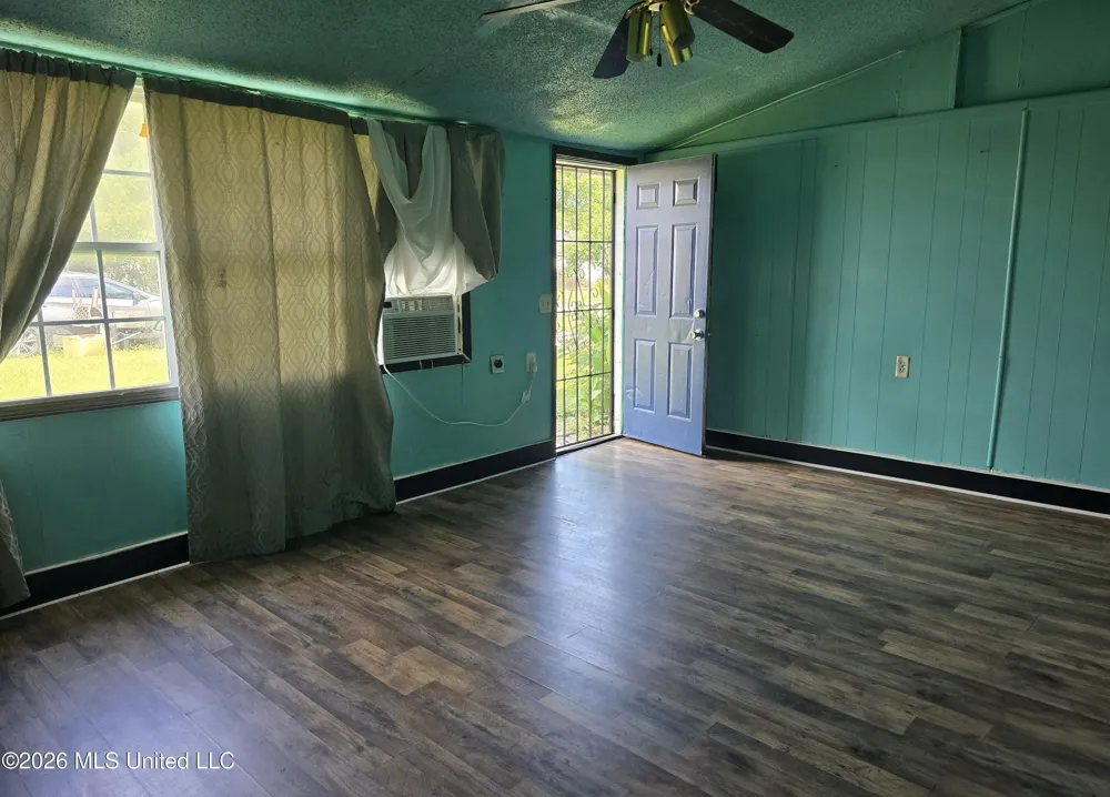 547 Delta Street Greenville, MS 38703