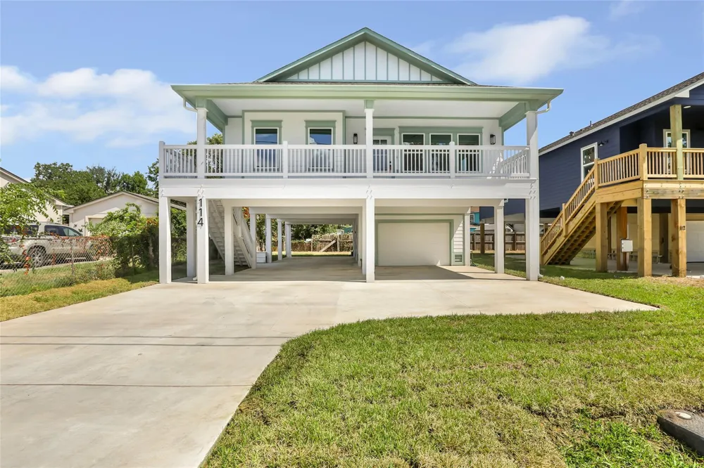 114 Dwire Drive La Porte, TX 77571
