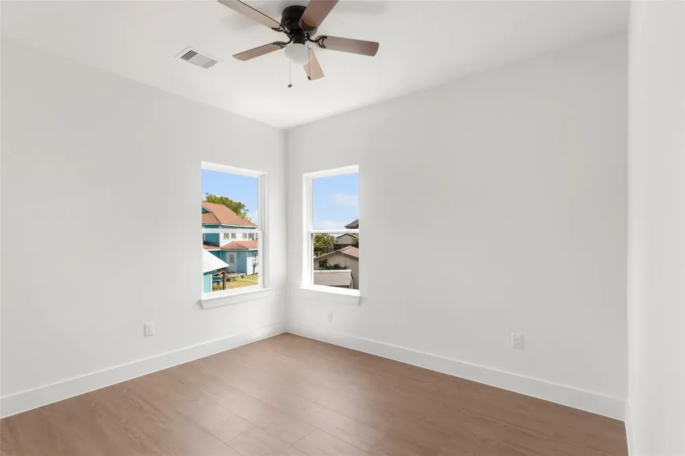 114 Dwire Drive La Porte, TX 77571
