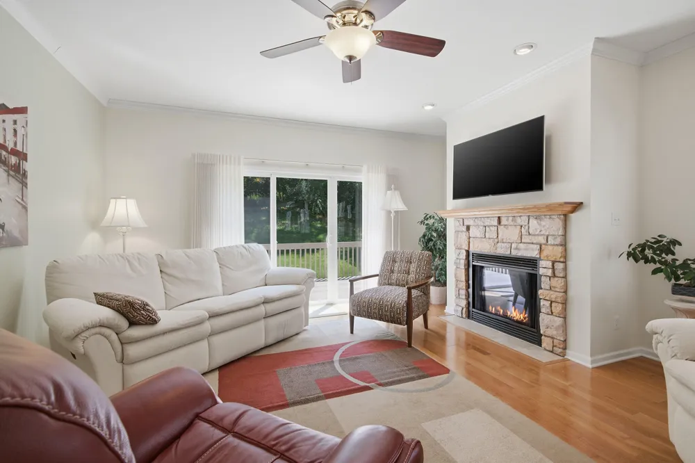 8789 Forest Glen Court St. John, IN 46373