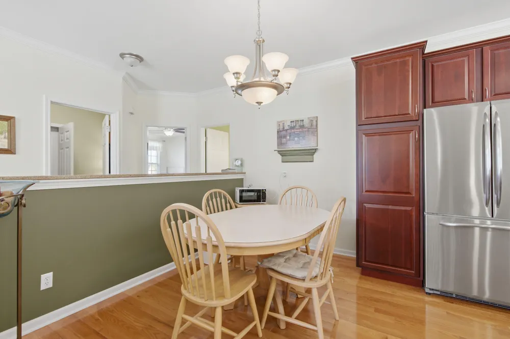8789 Forest Glen Court St. John, IN 46373