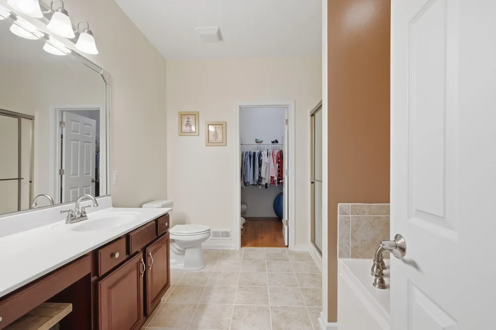 8789 Forest Glen Court St. John, IN 46373
