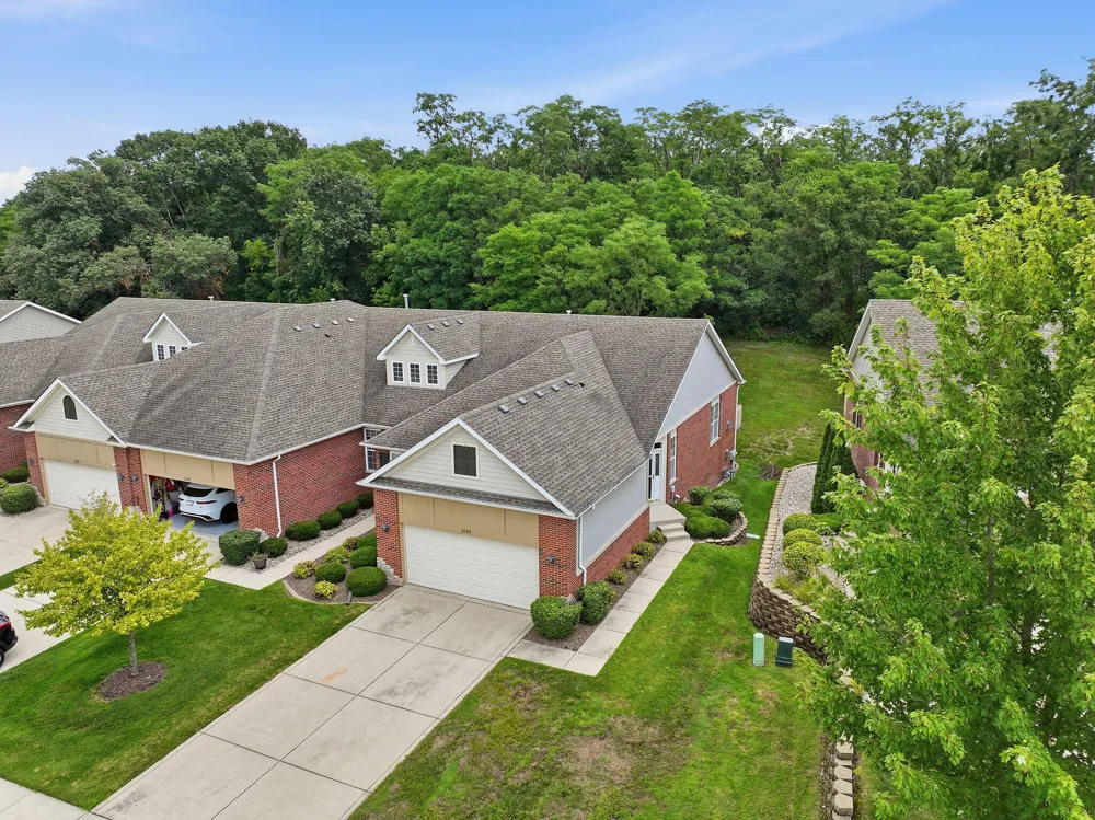 8789 Forest Glen Court St. John, IN 46373