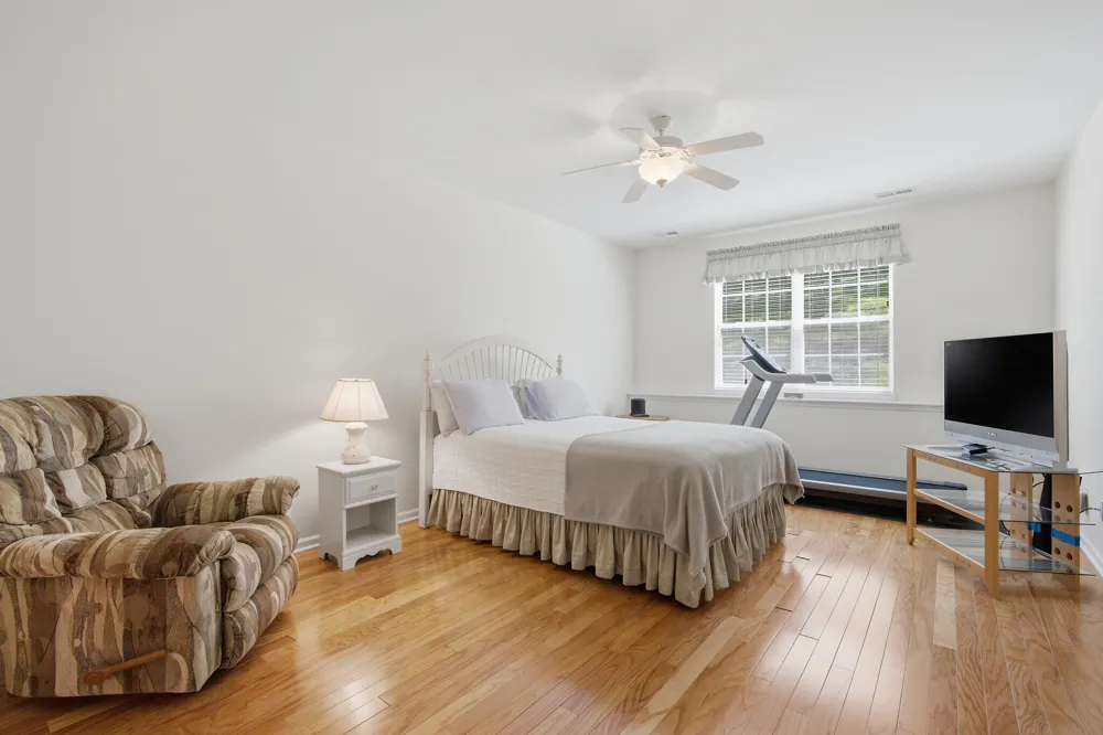 8789 Forest Glen Court St. John, IN 46373