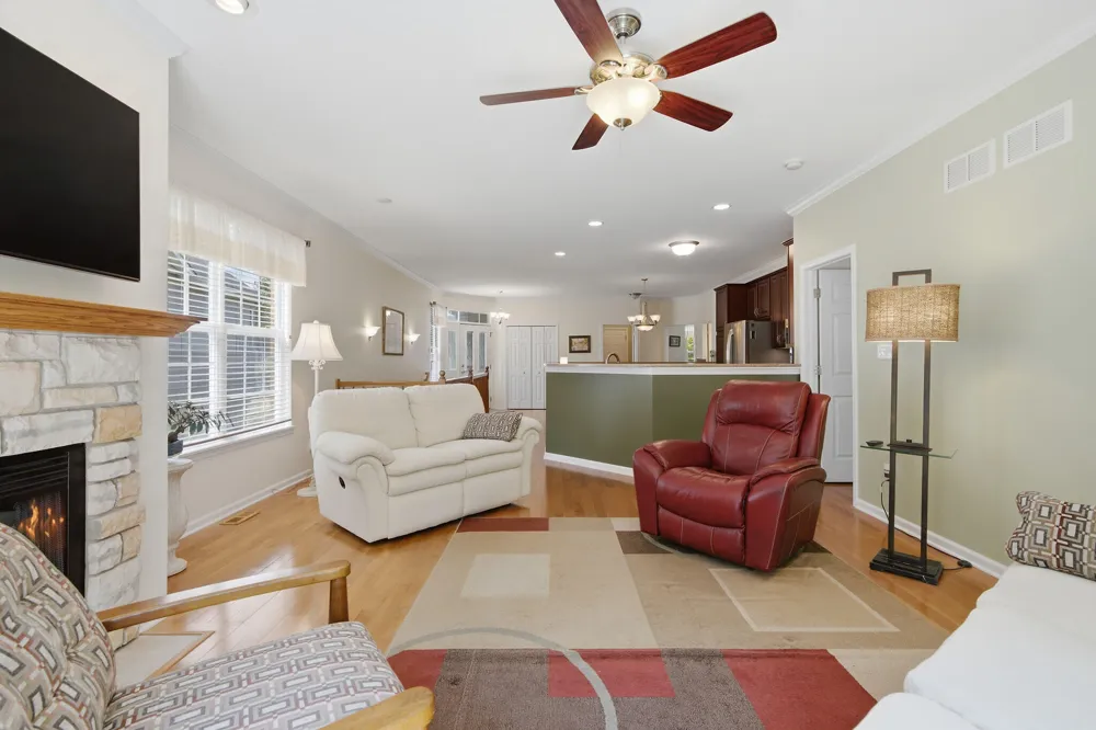 8789 Forest Glen Court St. John, IN 46373