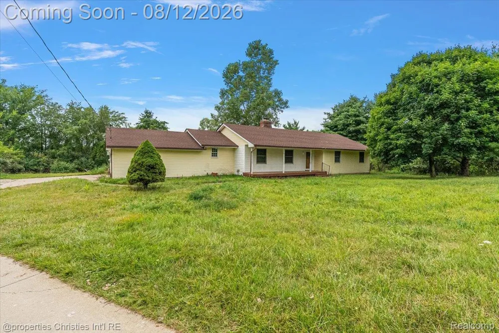 13010 Oyster Lake Road Holly Township, MI 48442