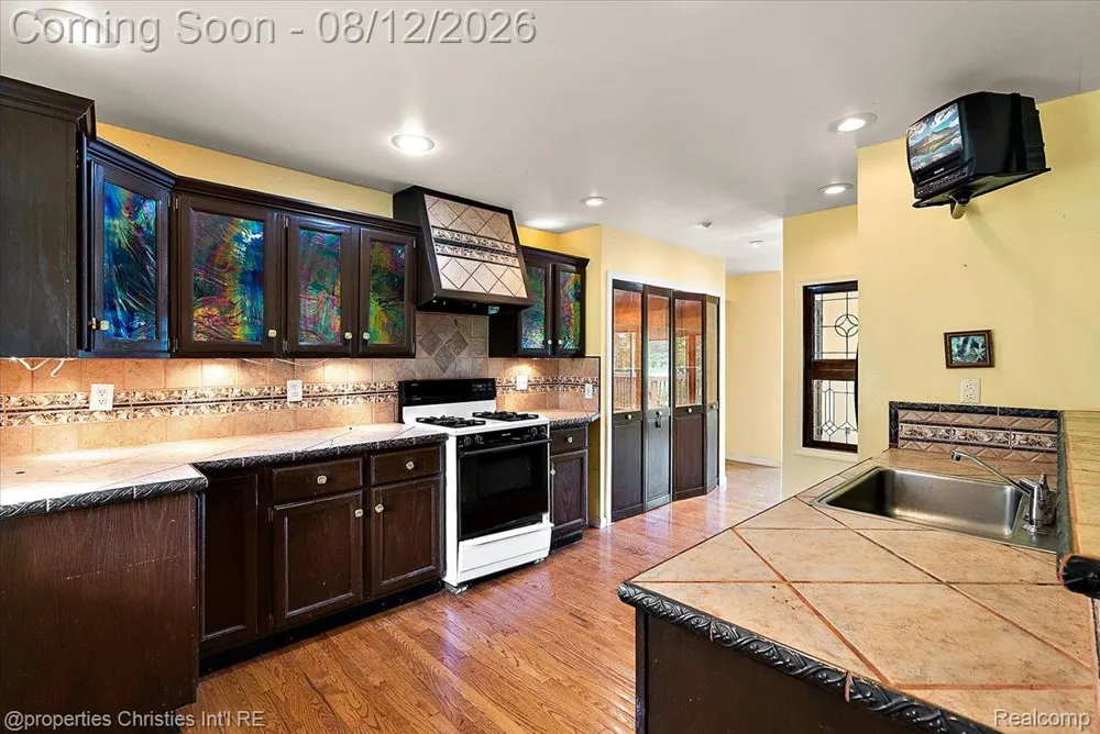 13010 Oyster Lake Road Holly Township, MI 48442