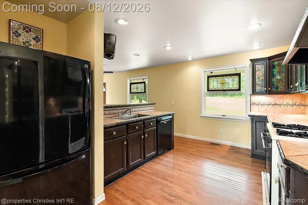 13010 Oyster Lake Road Holly Township, MI 48442