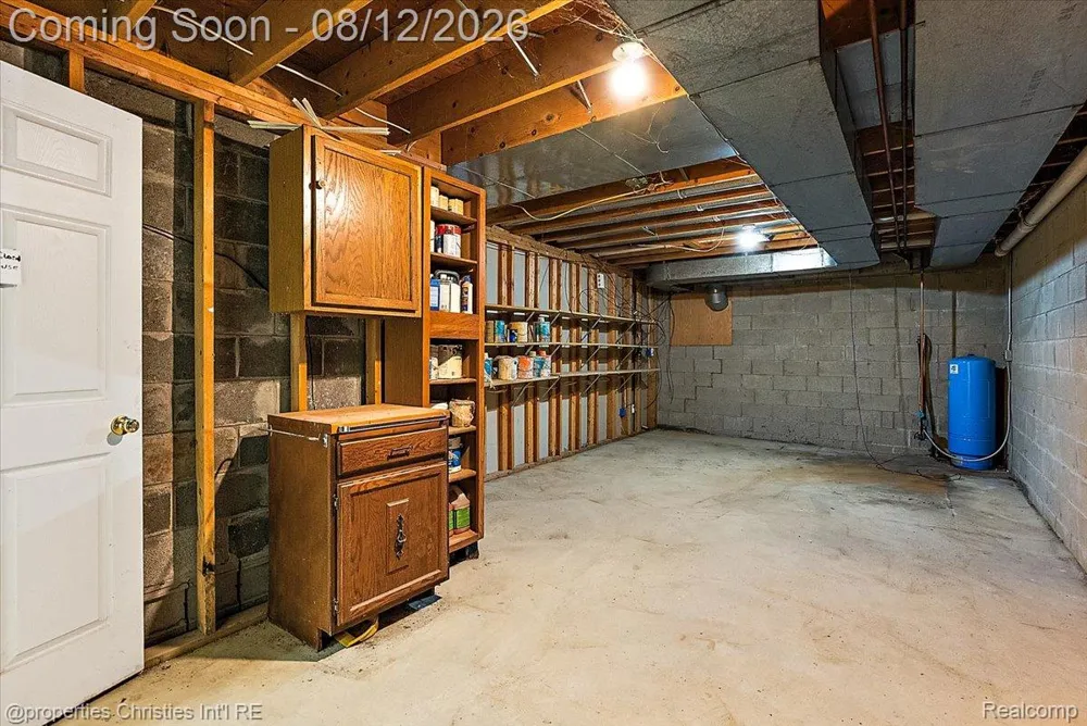 13010 Oyster Lake Road Holly Township, MI 48442