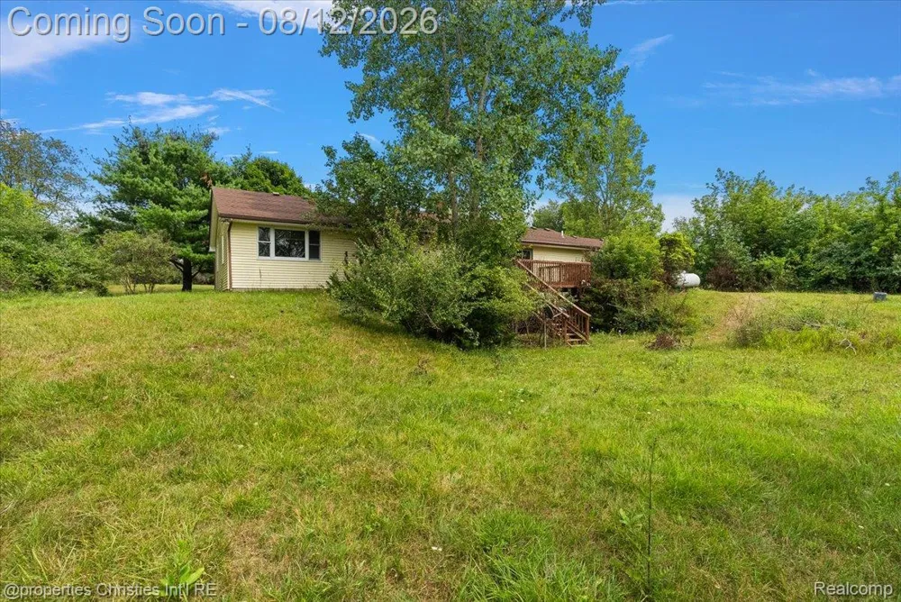 13010 Oyster Lake Road Holly Township, MI 48442