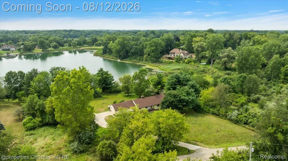 13010 Oyster Lake Road Holly Township, MI 48442