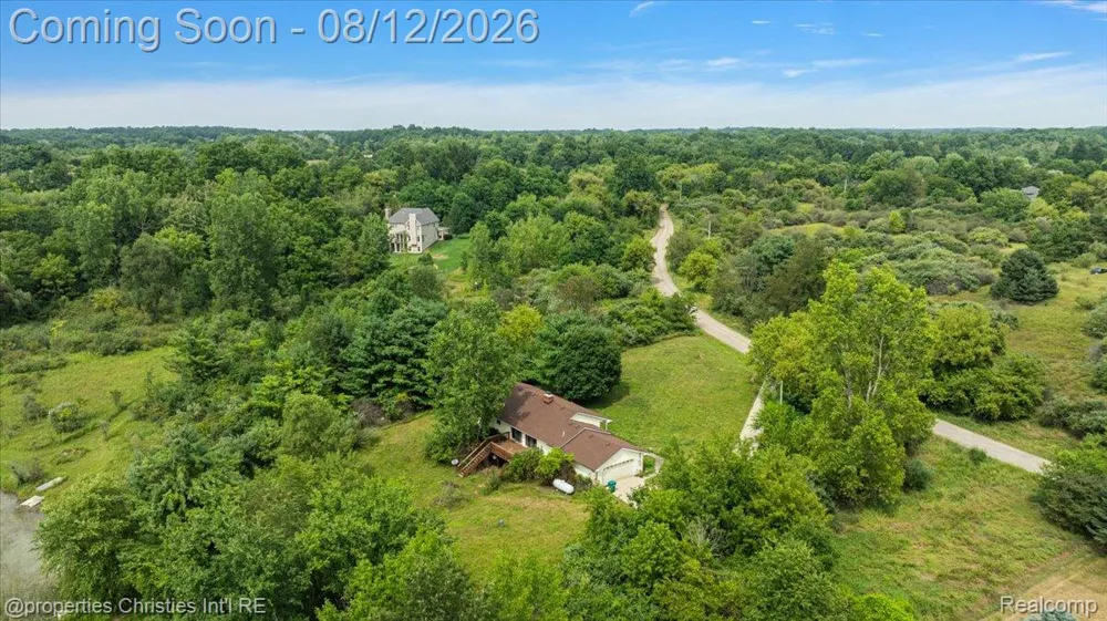 13010 Oyster Lake Road Holly Township, MI 48442