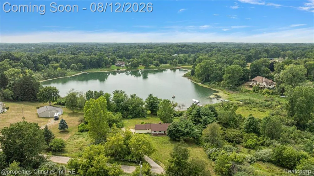 13010 Oyster Lake Road Holly Township, MI 48442