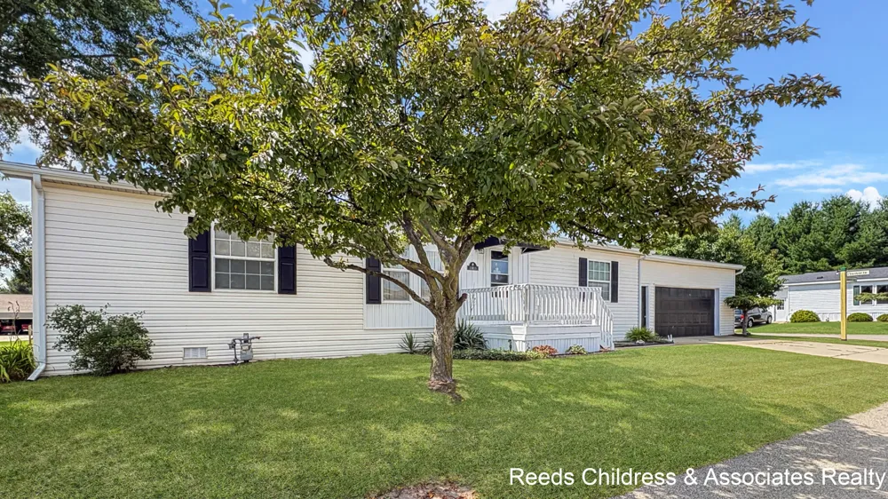 13813 Shamrock Lane Cedar Springs City, MI 49319