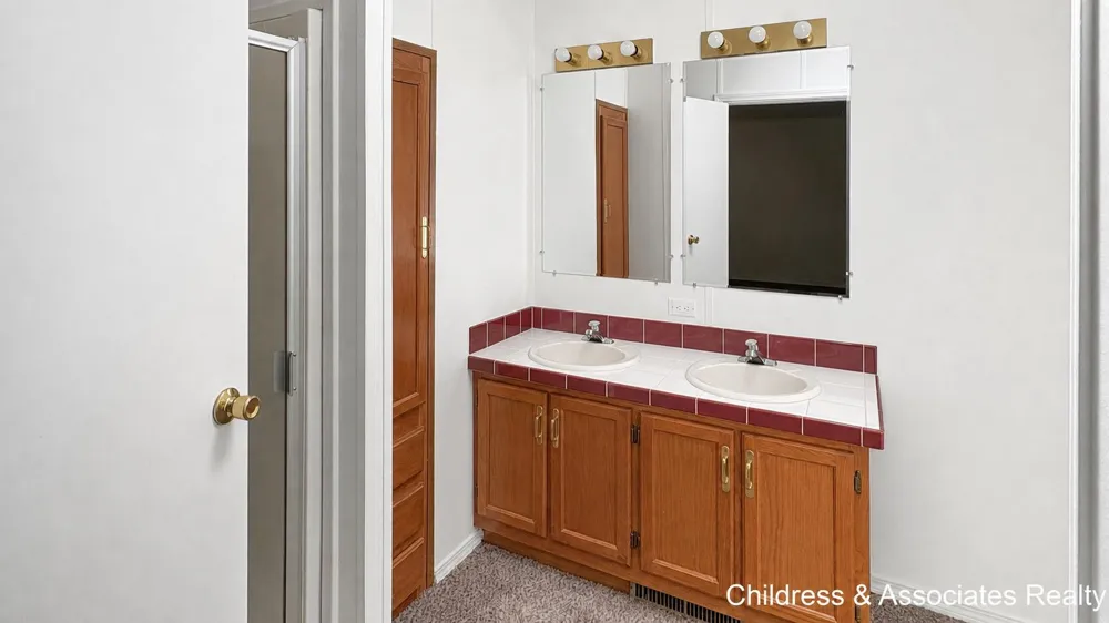 13813 Shamrock Lane Cedar Springs City, MI 49319