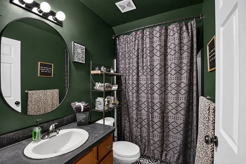 10415 Scarlet Oak Drive Superior Charter Township, MI 48198