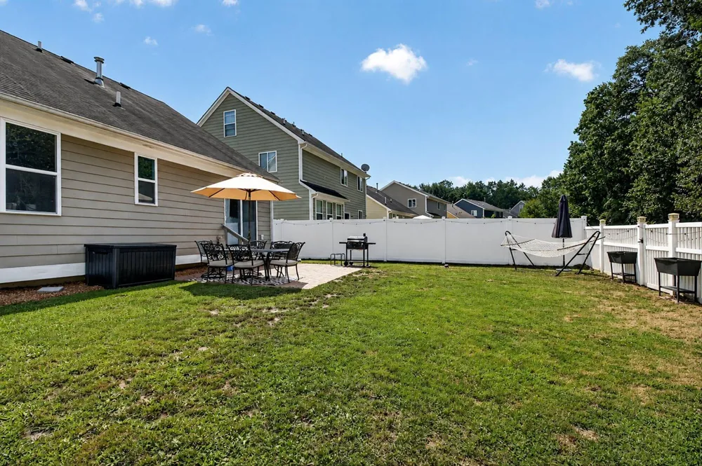 10415 Scarlet Oak Drive Superior Charter Township, MI 48198