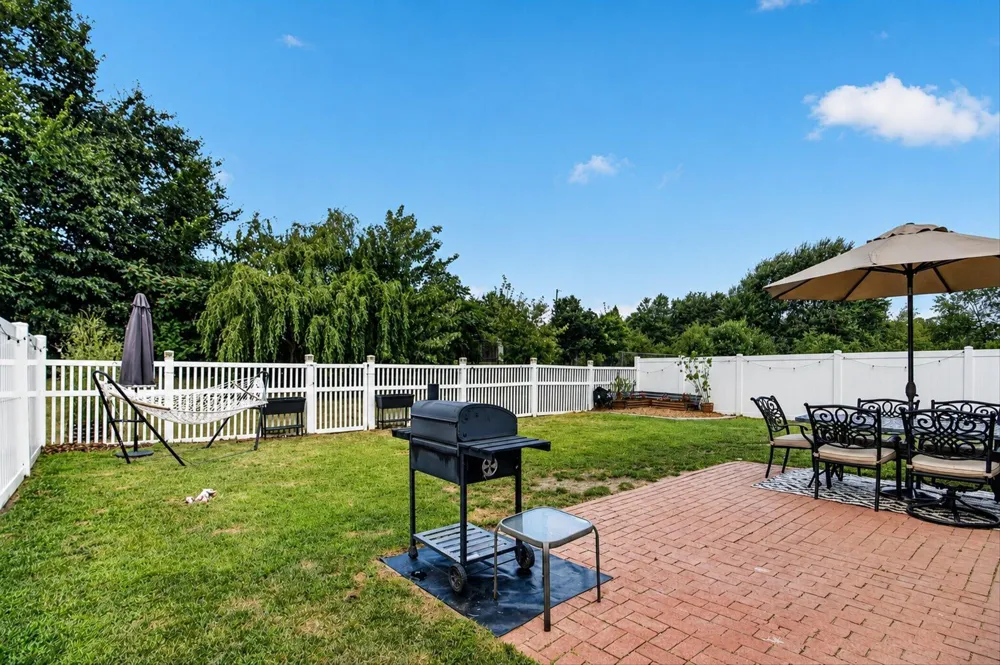 10415 Scarlet Oak Drive Superior Charter Township, MI 48198