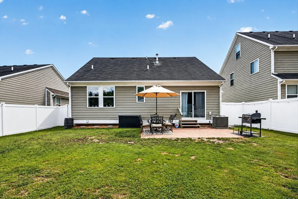 10415 Scarlet Oak Drive Superior Charter Township, MI 48198