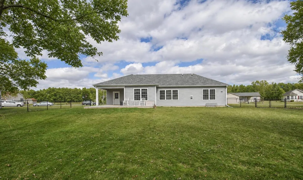 93 Fawn Run Coldwater City, MI 49036