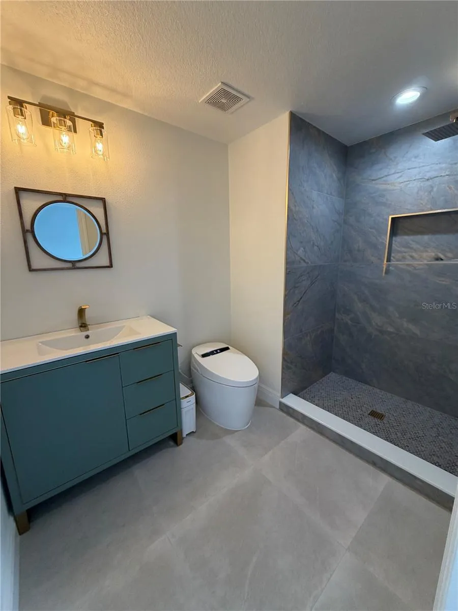 1425 CHATFIELD PLACE Orlando, FL 32814