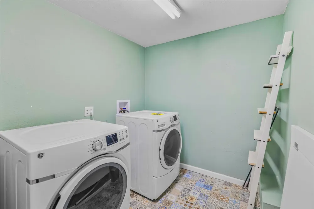 395 Georgia Drive Jefferson, CO 80456