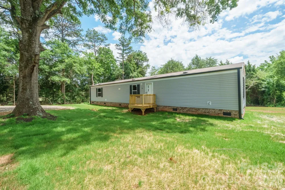 5101 Flay Road Lincolnton, NC 28092