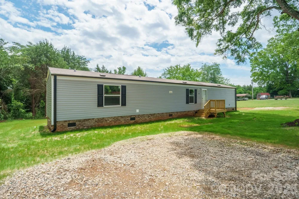 5101 Flay Road Lincolnton, NC 28092