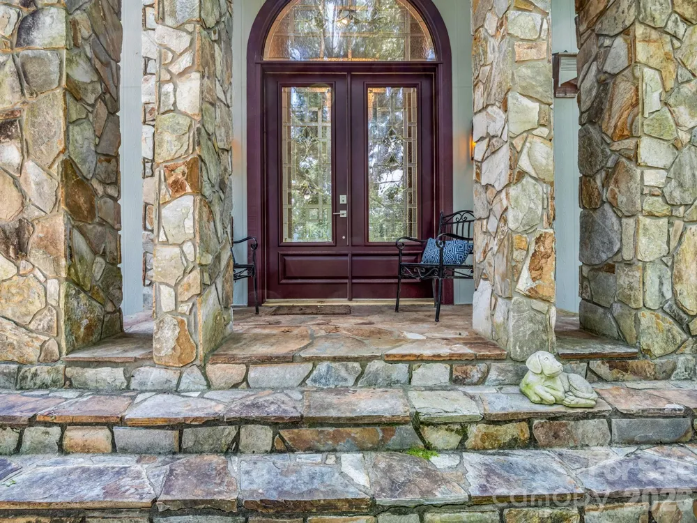 556 Quail Ridge Boulevard Lake Lure, NC 28746