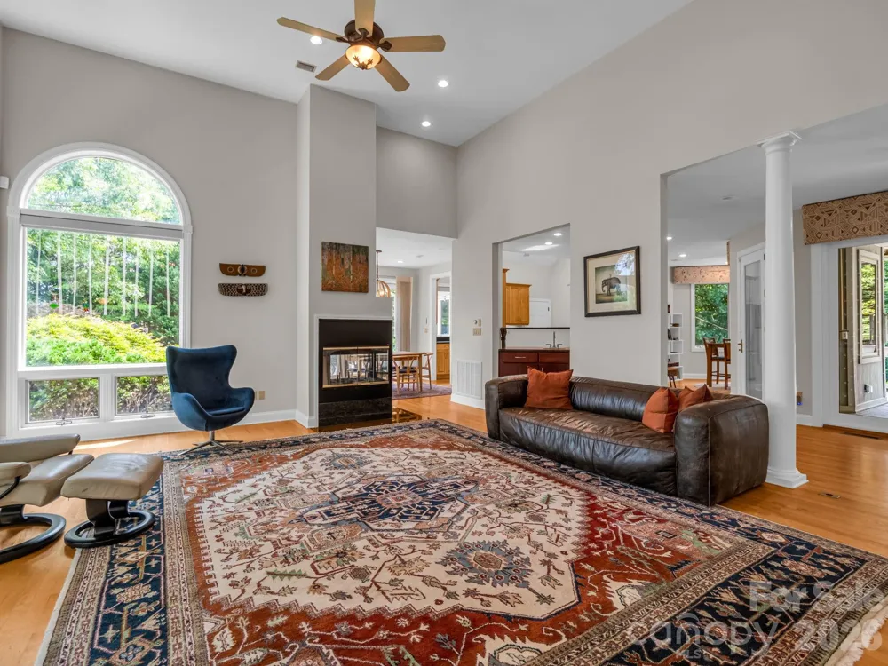 556 Quail Ridge Boulevard Lake Lure, NC 28746