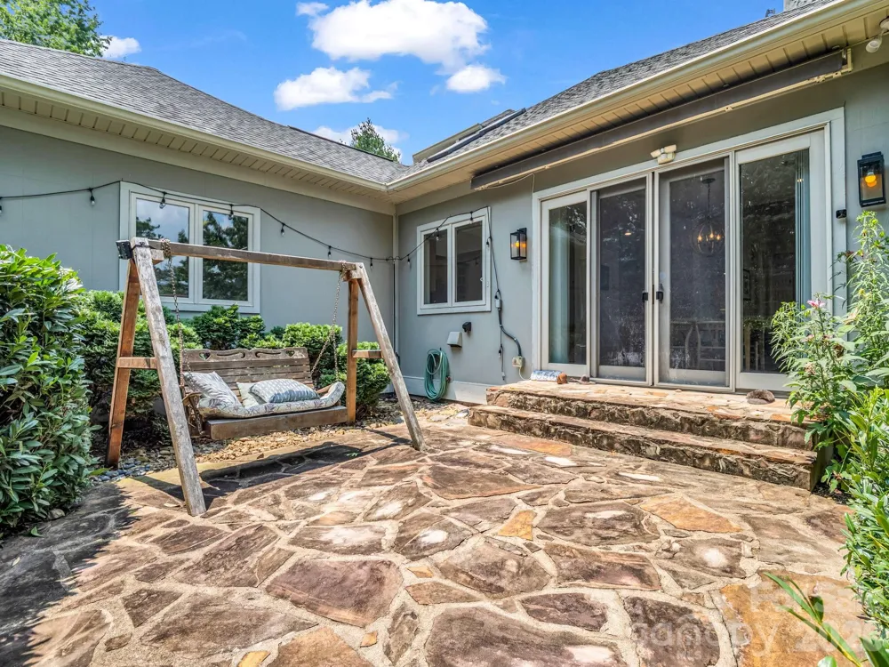556 Quail Ridge Boulevard Lake Lure, NC 28746