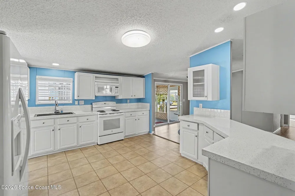 926 Laurel Circle Barefoot Bay, FL 32976