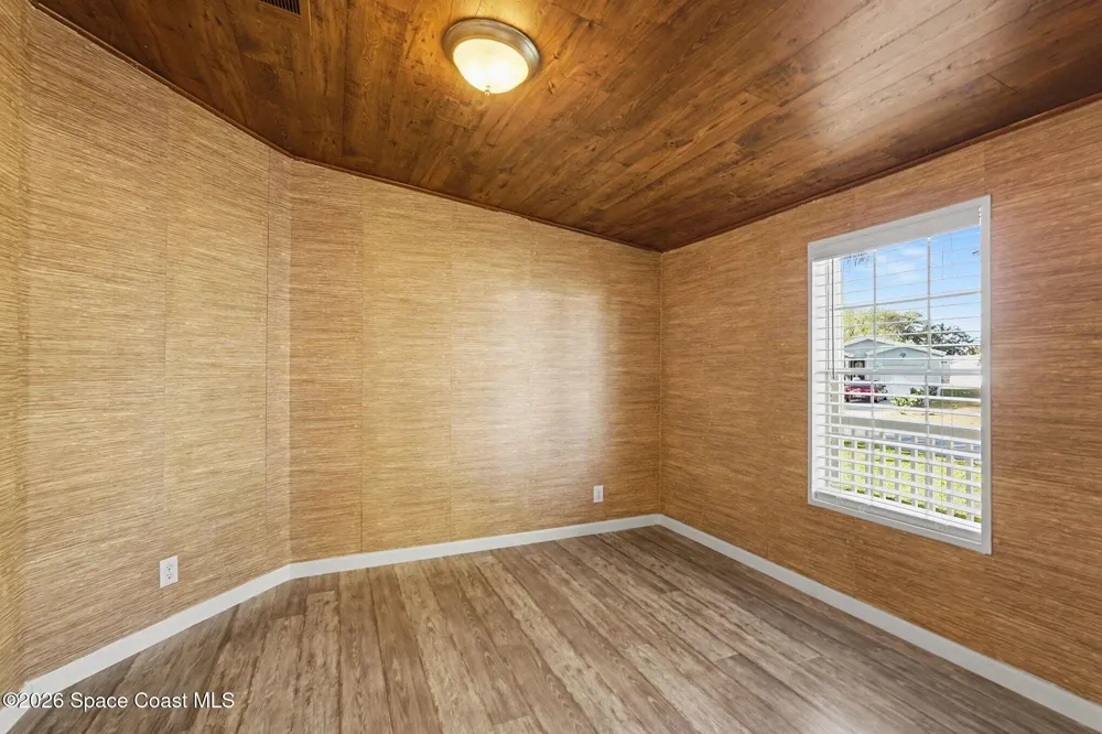 926 Laurel Circle Barefoot Bay, FL 32976
