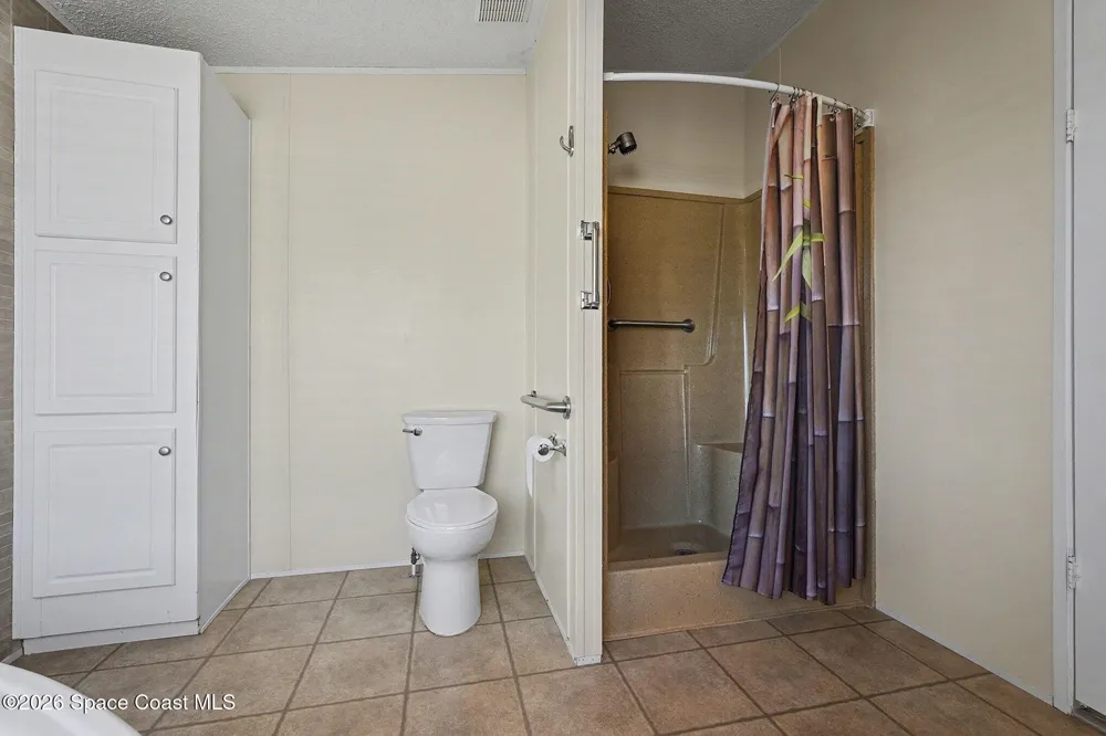 926 Laurel Circle Barefoot Bay, FL 32976