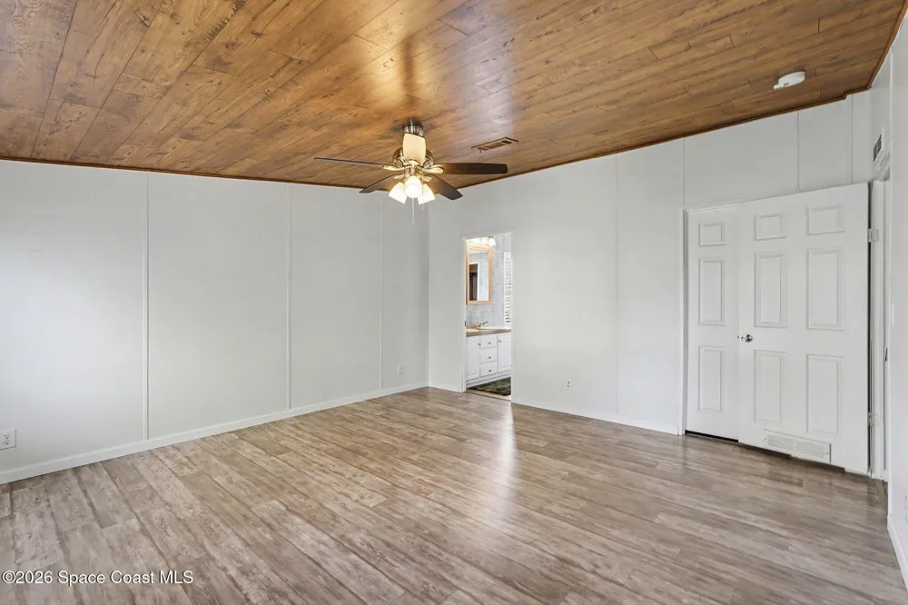 926 Laurel Circle Barefoot Bay, FL 32976