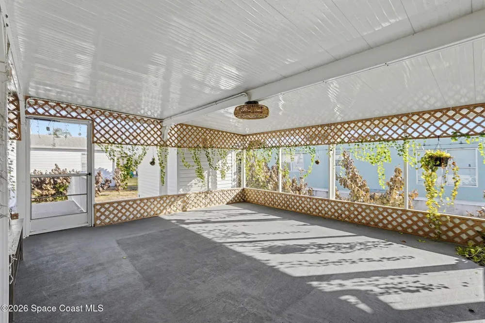 926 Laurel Circle Barefoot Bay, FL 32976