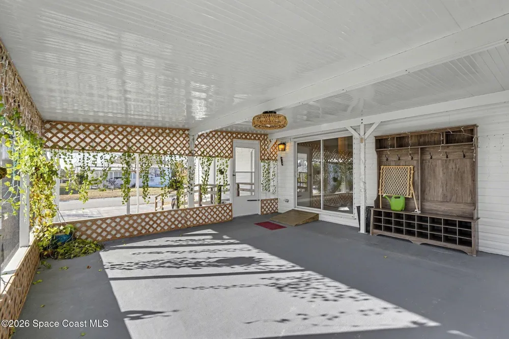 926 Laurel Circle Barefoot Bay, FL 32976
