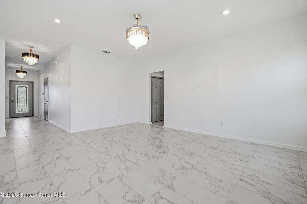 13677 Harlowton Avenue Jacksonville, FL 32256