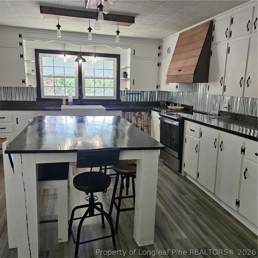 2096 HOLLY Springs Church Road Broadway, NC 27505