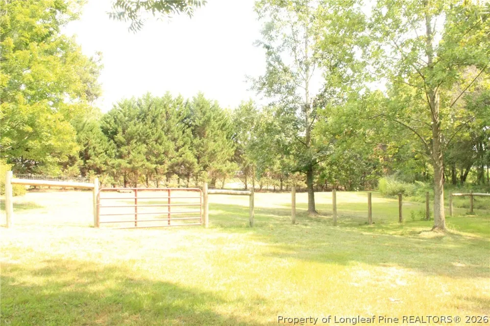 2096 HOLLY Springs Church Road Broadway, NC 27505