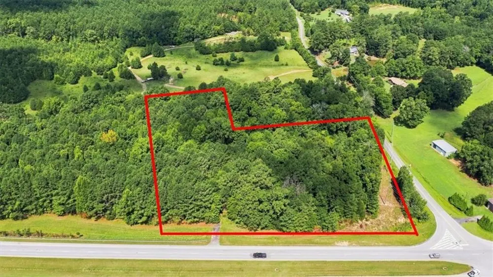 3686 Buchanan Highway Cedartown, GA 30125