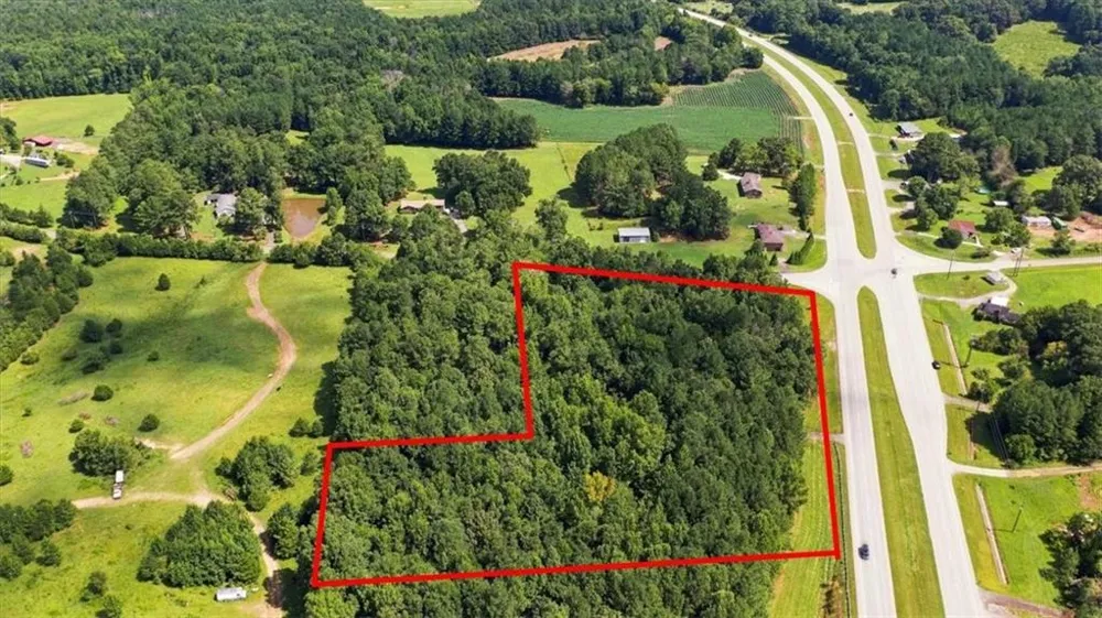 3686 Buchanan Highway Cedartown, GA 30125
